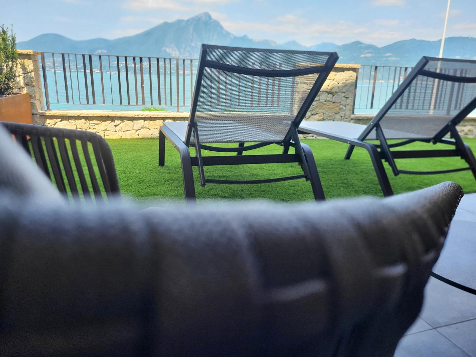 Attilio High Living Suites - Adults Only Torri Del Benaco Zewnętrze zdjęcie